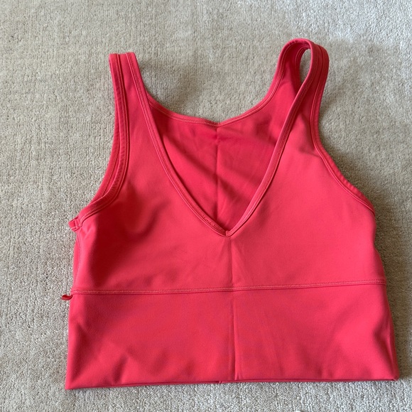 Lululemon Power Pivot Everlux Tank
Top - Picture 2 of 3